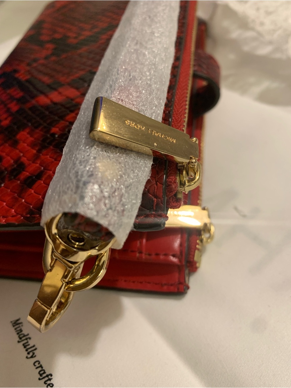 New Michael Kors Red and Black Snake-Embossed Phone Wristlet Python Wallet - Picture 7 of 7